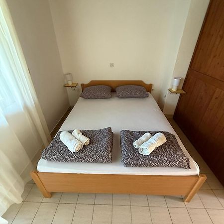 Blue Lagoon Studio Apartments เคล็ค ภายนอก รูปภาพ